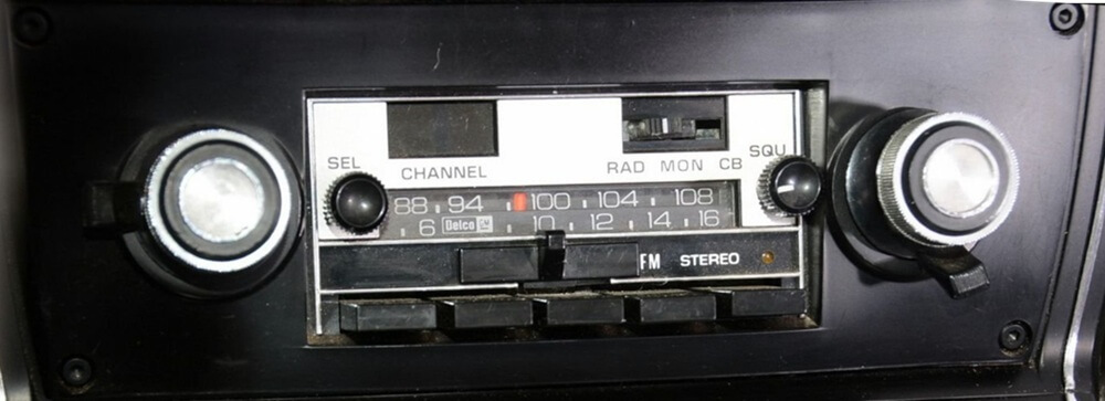 1978 Corvette C3 stereo radio
